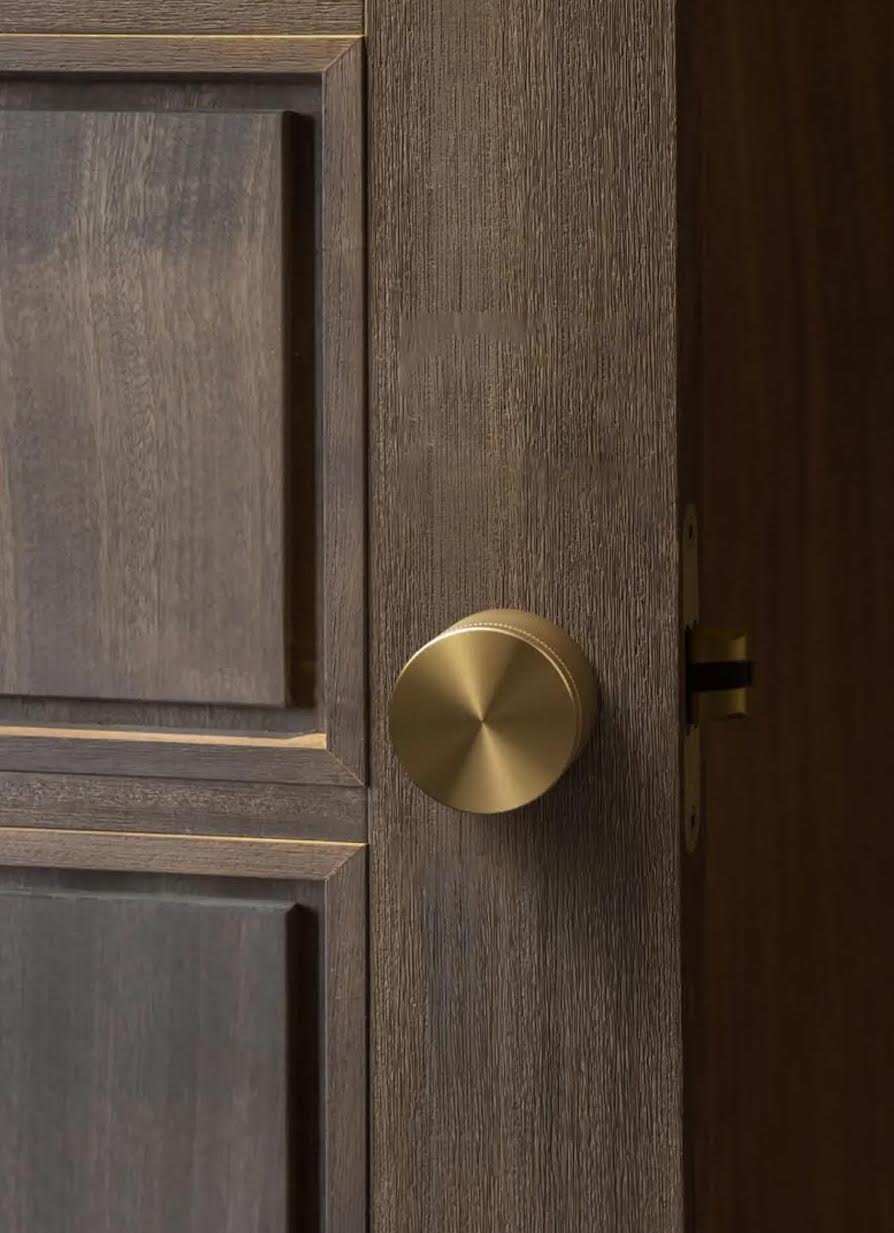 Modern Solid Brass Knurled Passage Round Door Knob In Satin Brass - ARDITO