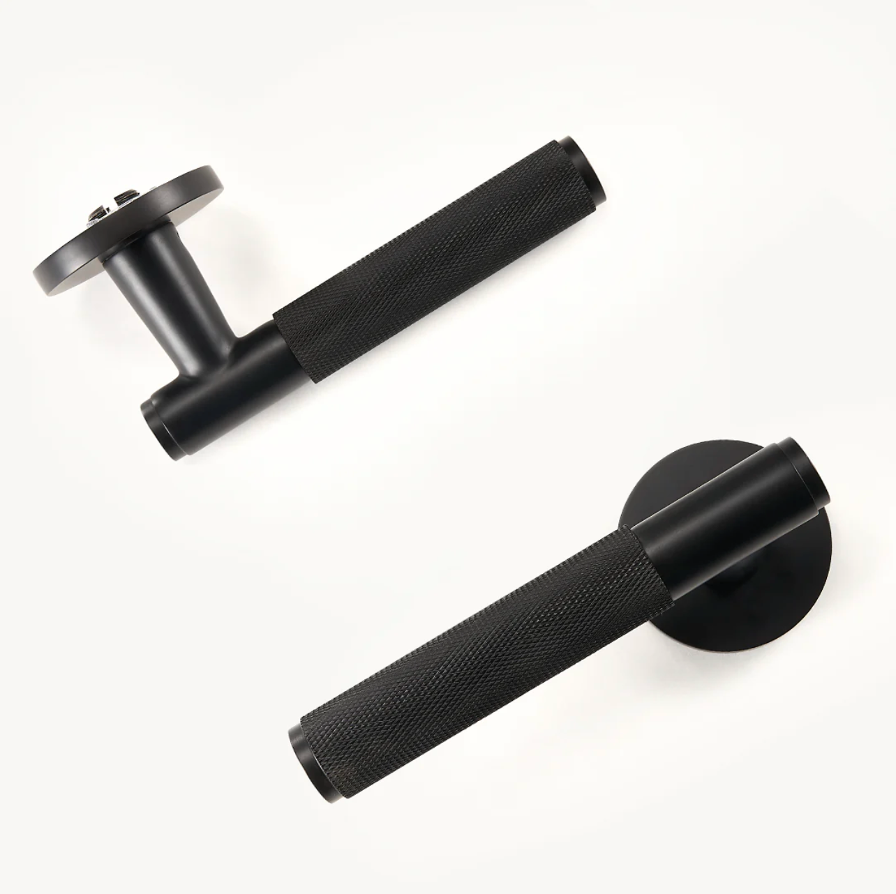 Matte Black Brass Cross Knurled Door Lever Handle With Round Shaped Rose