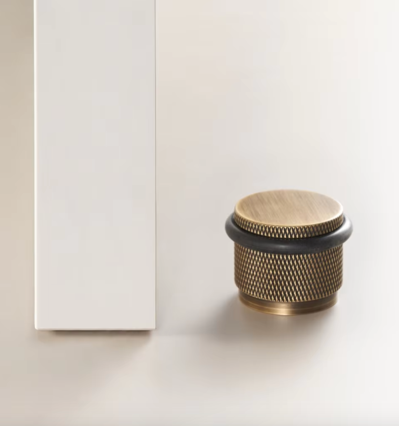 Solid Brass Knurled Door Stopper With Rubber Bumper (Aged Patina Brass)