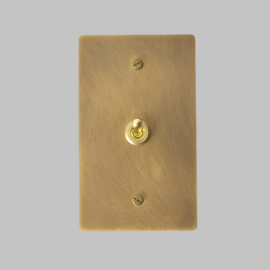 Aged Patina Brass Classic Vintage Toggle Light Switch Wall Plate (1-Gang)